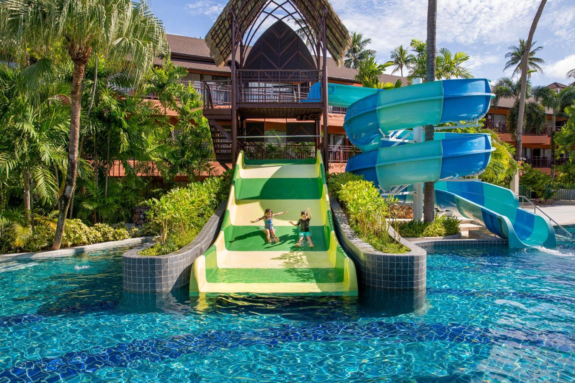 Courtyard By Marriott Phuket, Patong Beach Resort Bagian luar foto